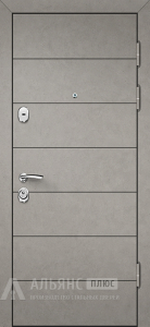 Квартирная входная дверь цвета светло серый с арочной фрезеровкой №21 внешняя - фото